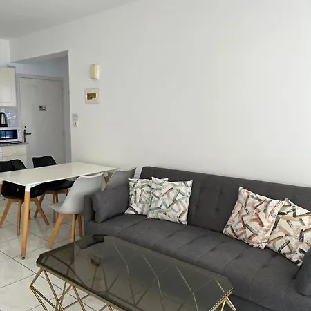 One Bedroom Apartment, Molos Complex - By Noma Stays Cyprus *