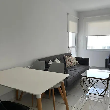 One Bedroom Apartment, Molos Complex - By Noma Stays Cyprus * Paphos