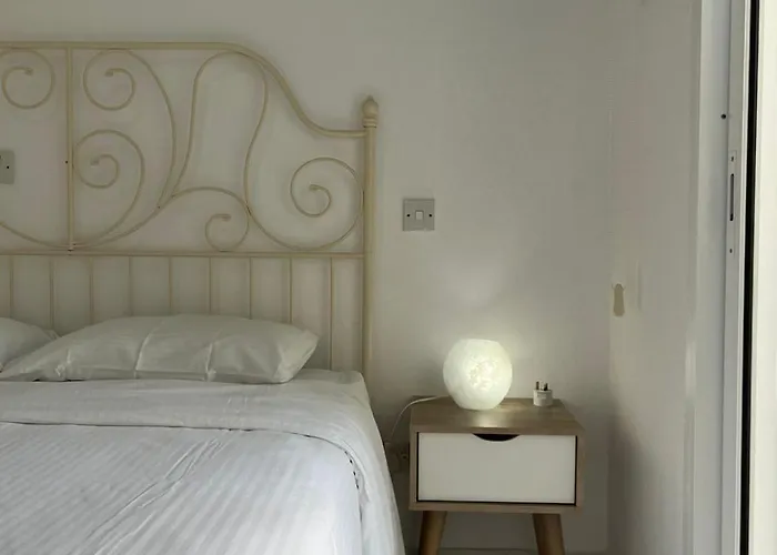 One Bedroom Apartment, Molos Complex - By Imh Travel & Tours アパート